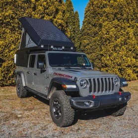 Alu-Cab Canopy Camper Jeep Gladiator D/Cab from 2019+ in black